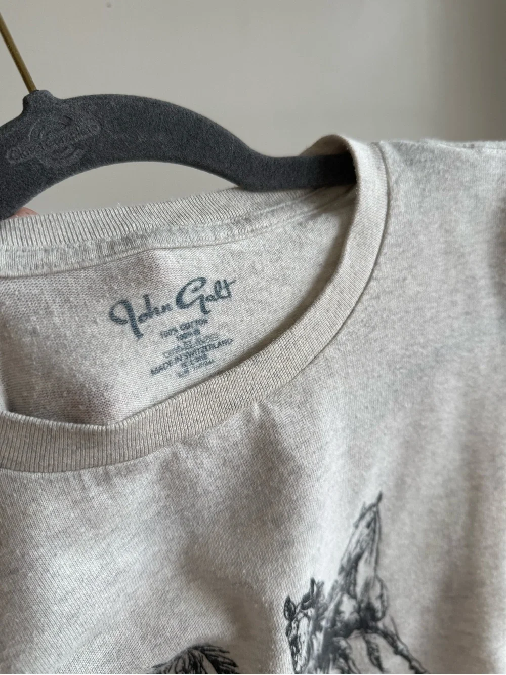 Rare Brandy Melville Horse Country, Kentucky Graphic Tee Cream Gray Heather - Picture 4 of 5